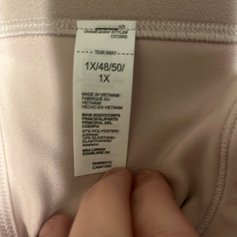 NWOT Under Armor Continuum High Sports Bra - Picture 6 of 7